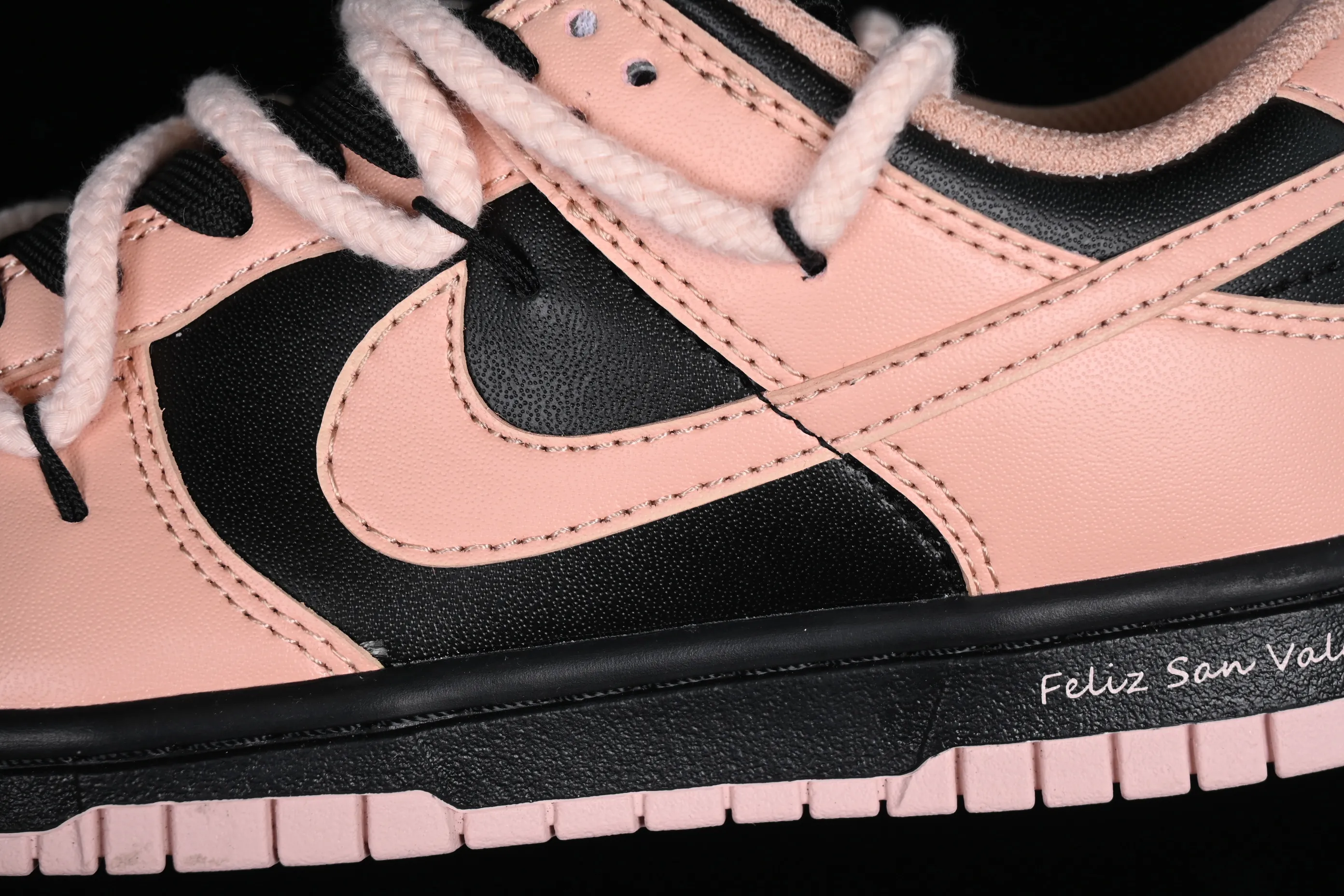 All Categories Nk SB Dunk Series Nk SB Dunk Low Low-top Sneakers Nk Dunk Low Steam Puppet Midnight Whiskey Sweet Cool Style Customized Deconstructed Strap Casual Sneakers DD1503-601